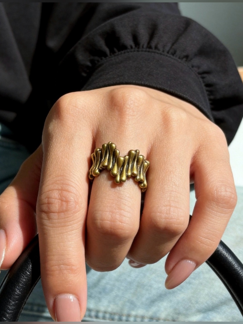 Vintage-Inspired Gold Sculptural Stretch Ring